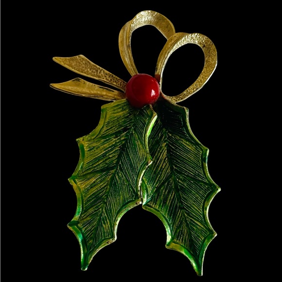 Vintage Signed Gerry’s Holly Leaf Christmas Brooch - Picture 3 of 5